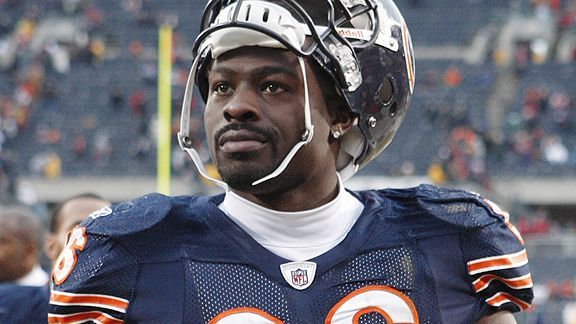 Chicago Bears release defensive end Alex Brown - ESPN