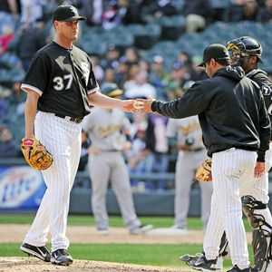 Danks dominates Royals in White Sox's win