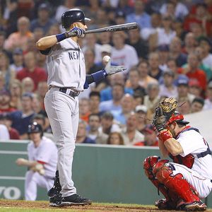 Yankees' Jorge Posada makes emergency return to catching duties 