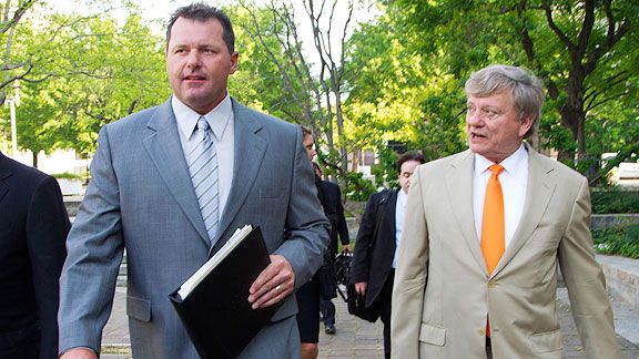 Roger Clemens' Wife Always Has Her Star Husband's Back - FanBuzz