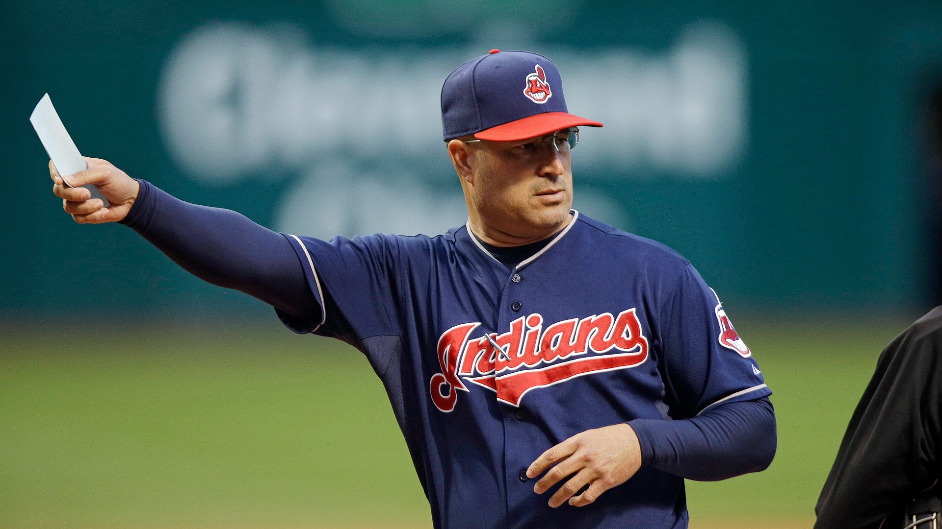 10-hispanic-managerial-candidates-ready-to-take-the-helm-of-a-mlb-team