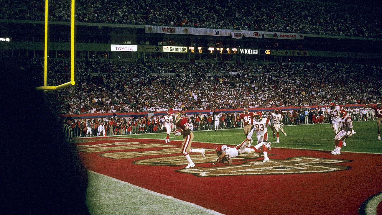 Joe Montana and John Taylor  Nfl 49ers, San francisco 49ers football,  Nebraska football