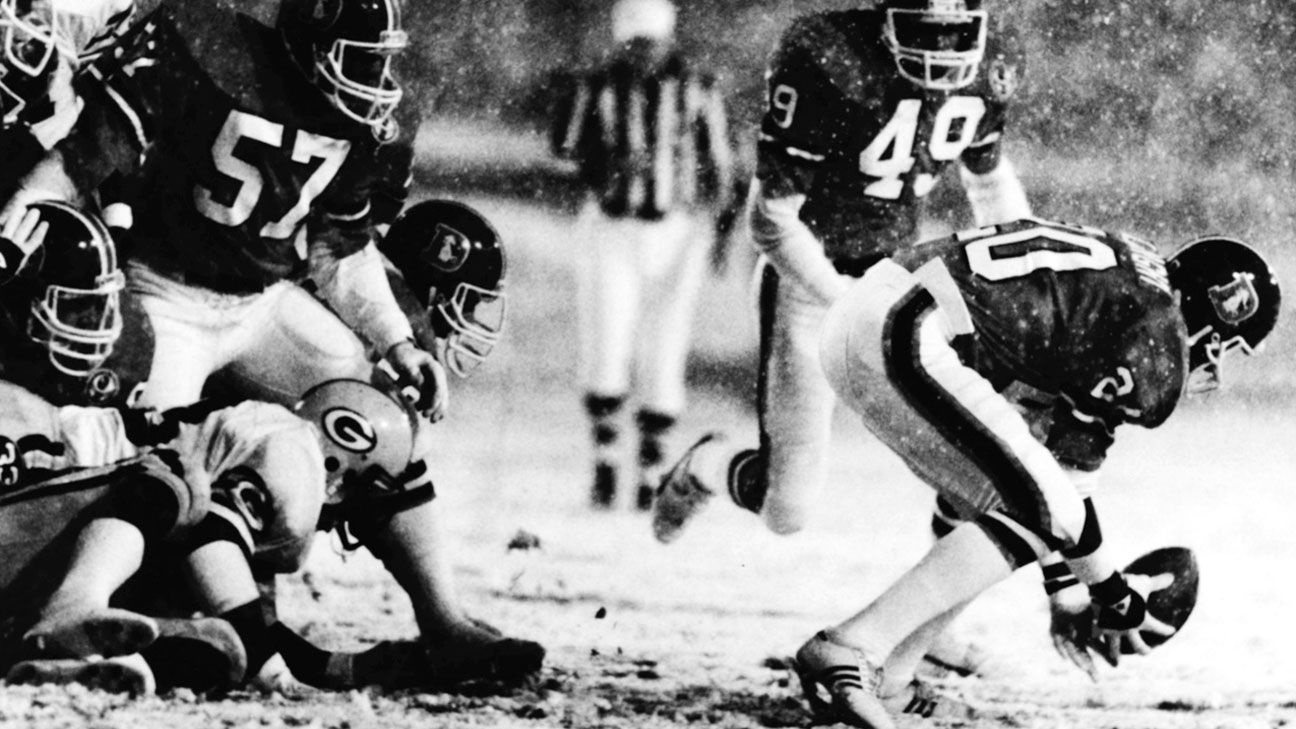 MNF moments, No. 42: Denver 'Broncos Blizzard' vs. Green Bay