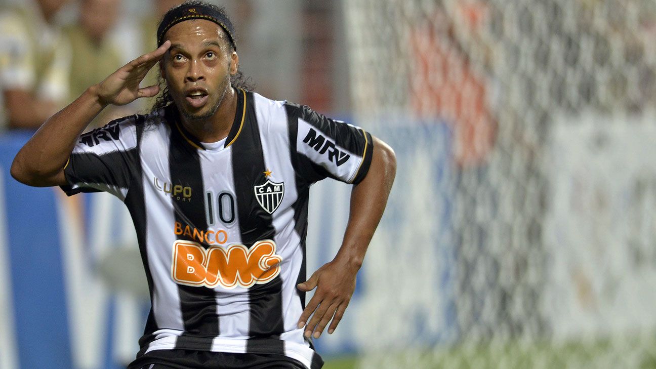 Ronaldinho leaves Atletico Mineiro