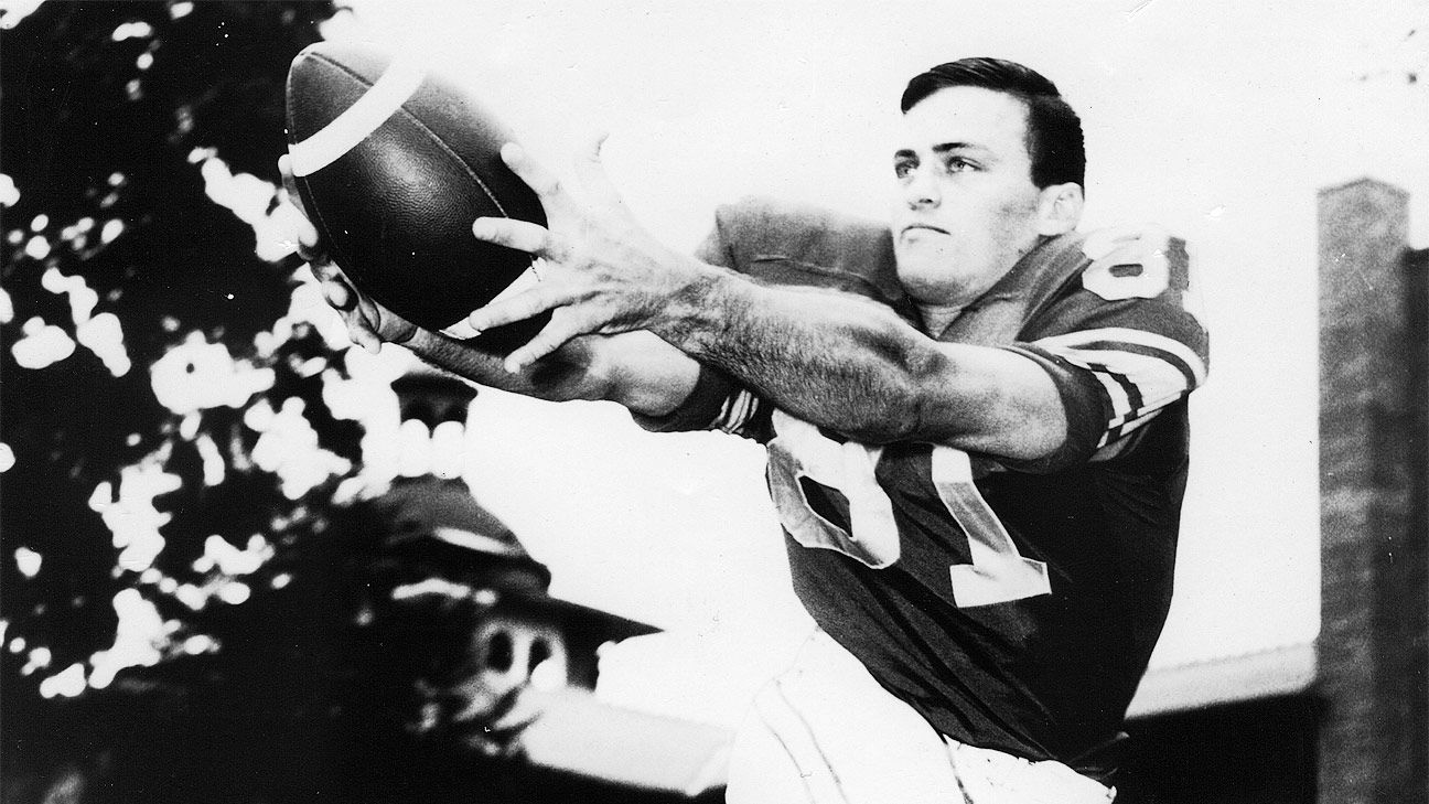 Twilley, WR for undefeated Dolphins, dies at 81