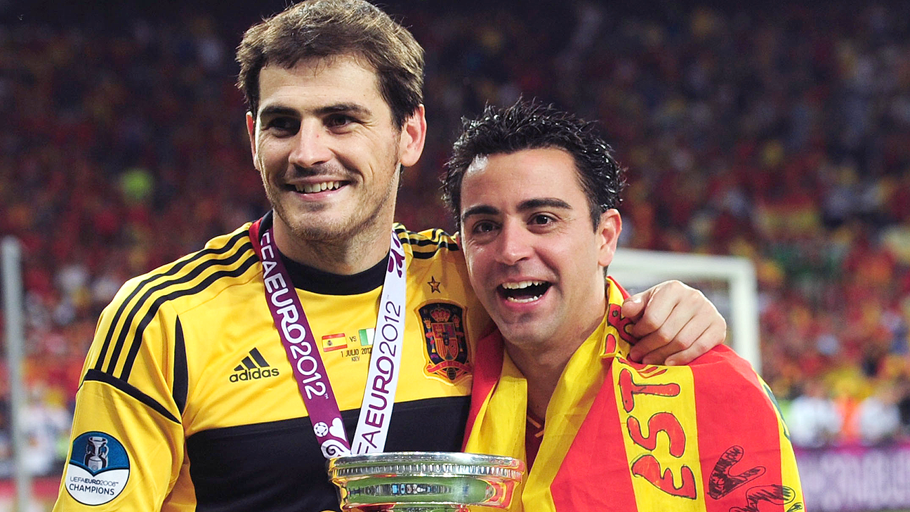 Iker Casillas and Xavi honoured by Spanish government