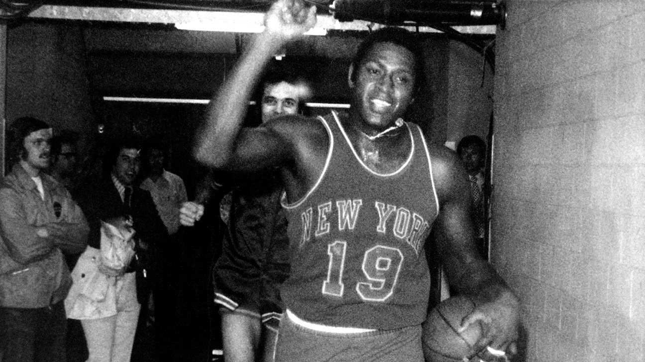 willis reed game 7 tunnel