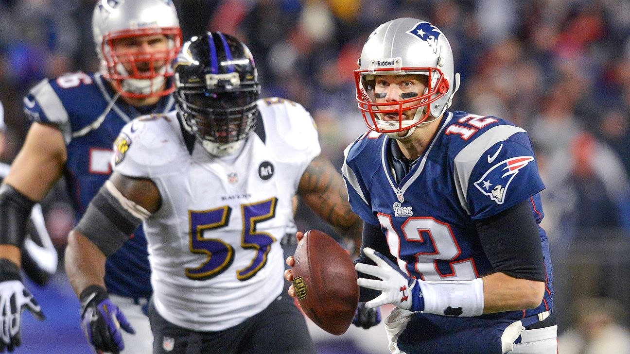 Dec. 13, 2010 - Houston, Texas, United States of America - Baltimore Ravens  linebacker Terrell Suggs (55) interacts with the Houston Fans before the  game between the Houston Texans and the Baltimore