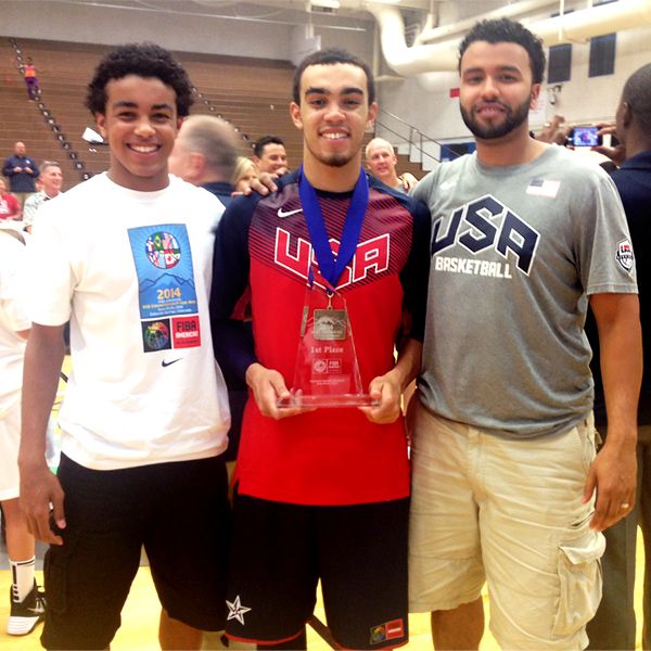 Duke's Tyus Jones got a helping hand from his brother