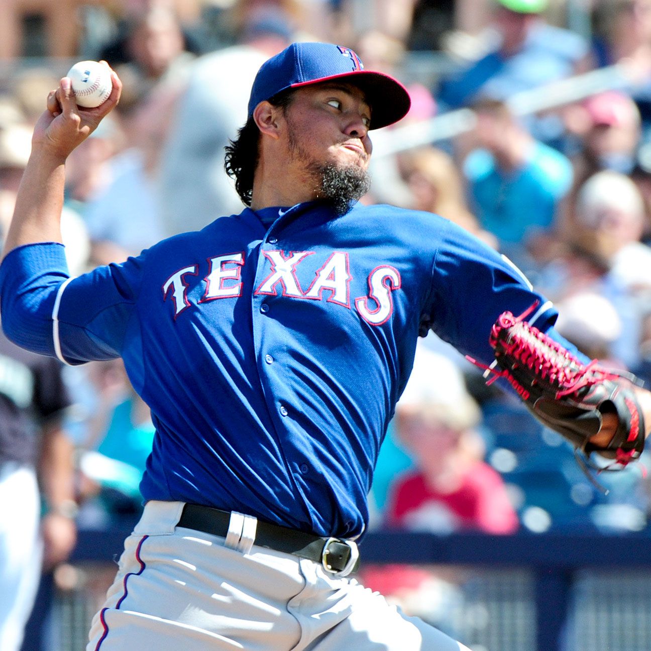 Texas Rangers' Yovani Gallardo is used to the Opening Day spotlight ...