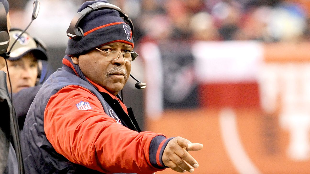 Chiefs fire head coach Romeo Crennel 