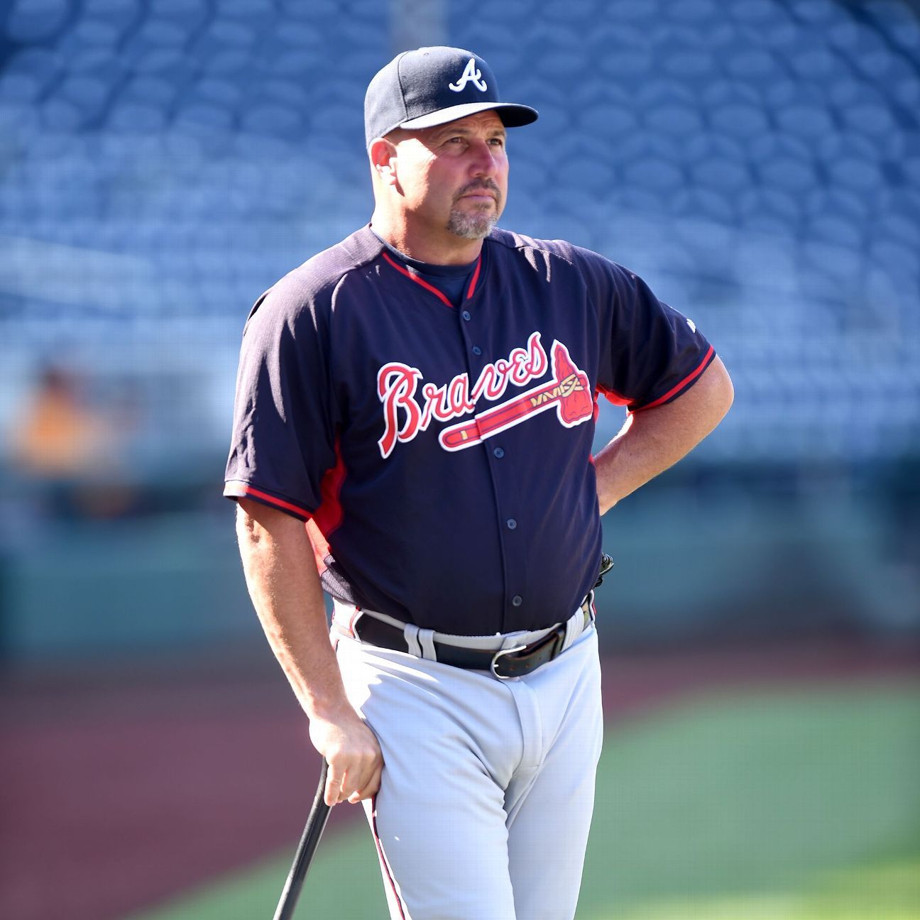 Atlanta Braves extend contracts of Fredi Gonzalez, coaches through 2016