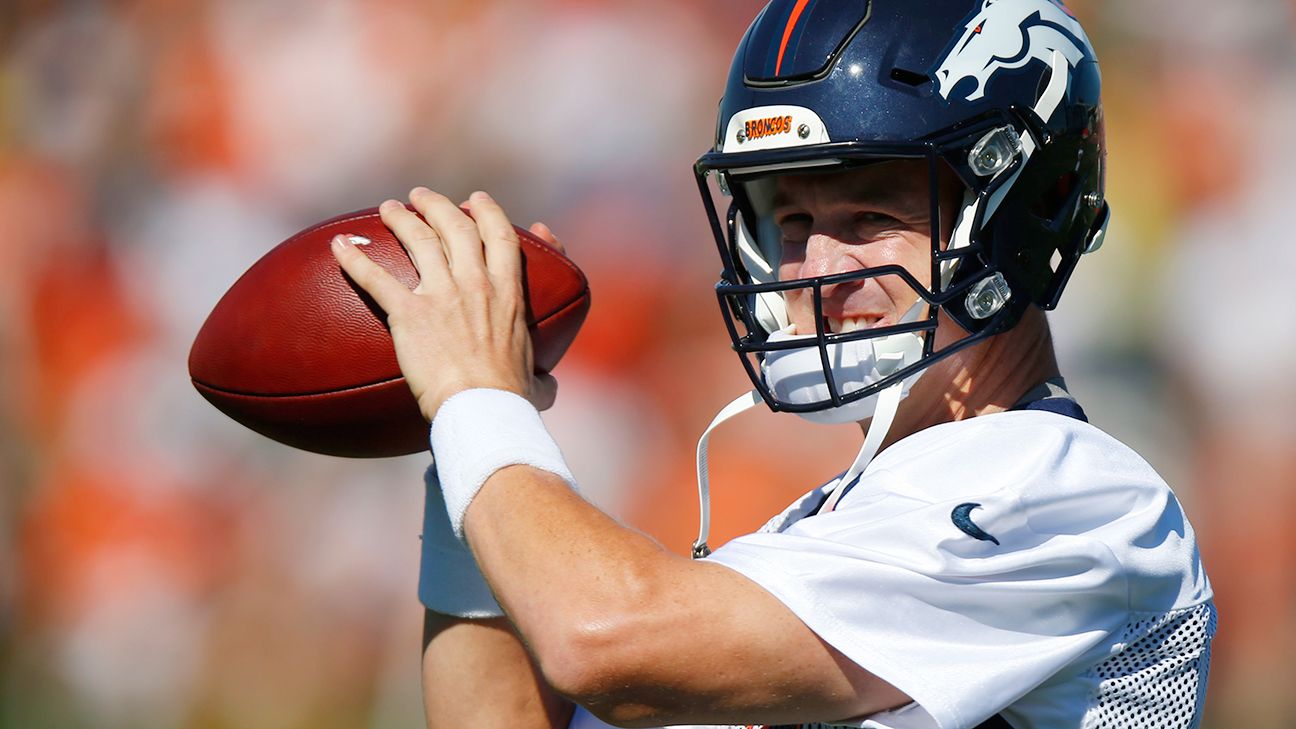 As Peyton Manning nears end in Denver, a look at six QBs who hung