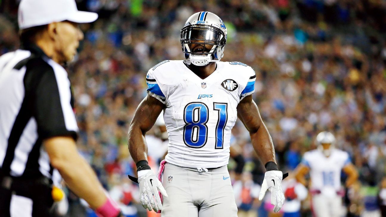 Detroit Lions defensive tackle Tyrunn Walker talks with Los Angeles News  Photo - Getty Images