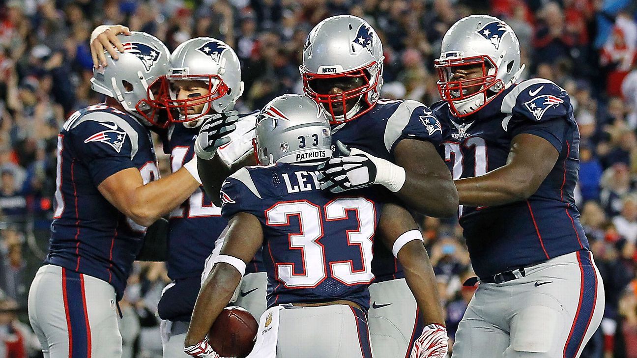 New England Patriots remain undefeated after rolling past the