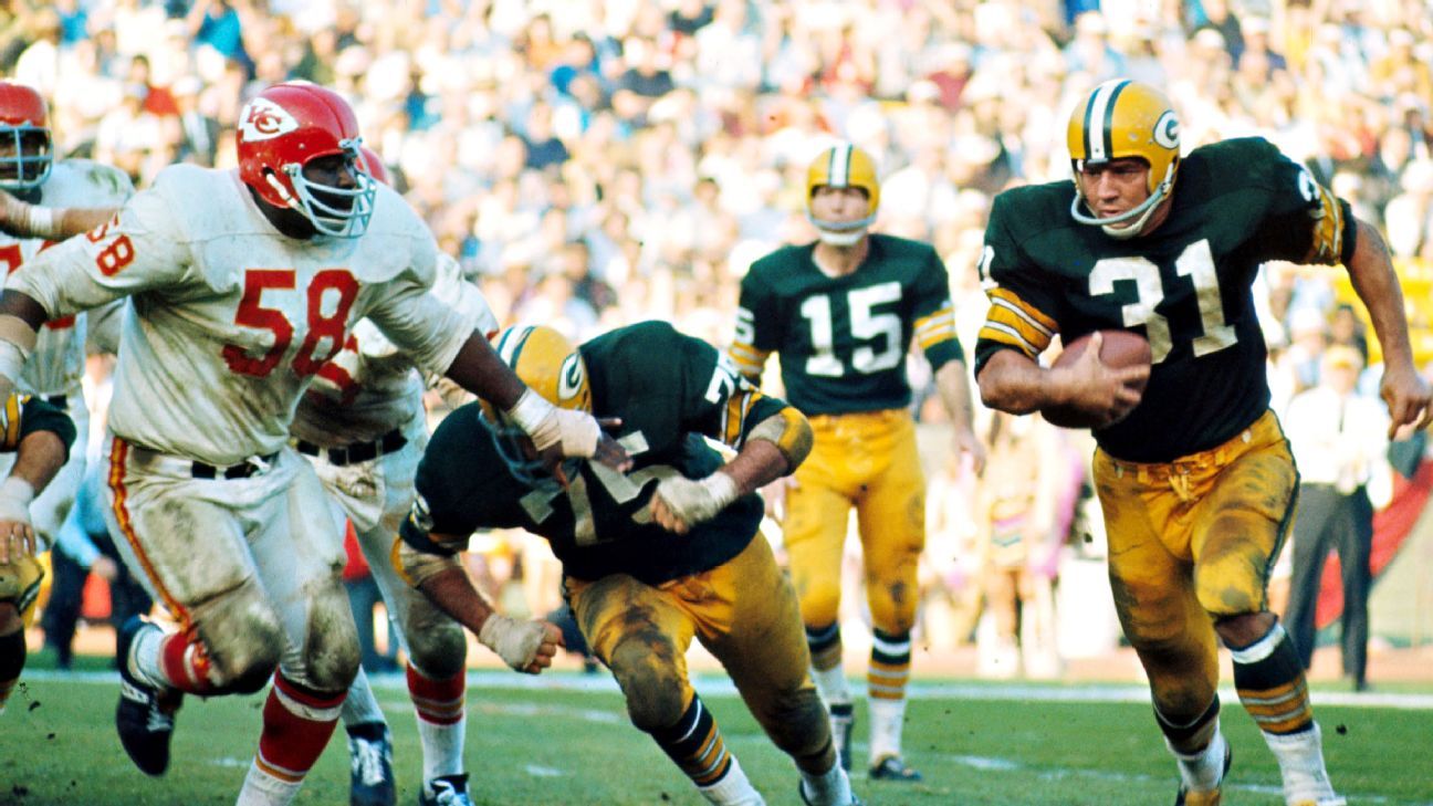 Jim Taylor, fierce fullback for Packers in Lombardi era, dies at 83