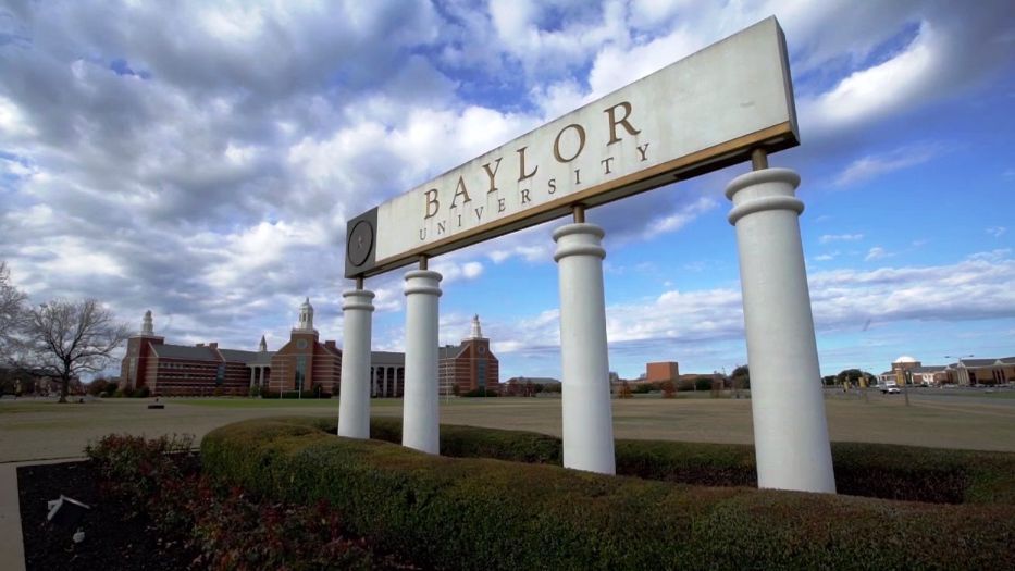 Baylor reaches settlement in '16 sex assault suit