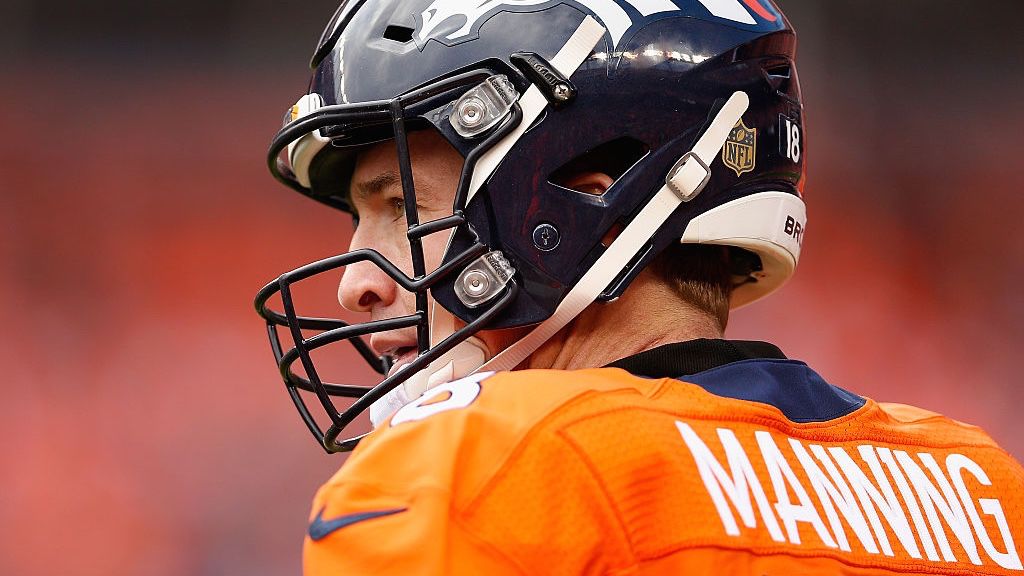 Peyton Manning dons new Denver Broncos jersey for DIRECTV commercial 