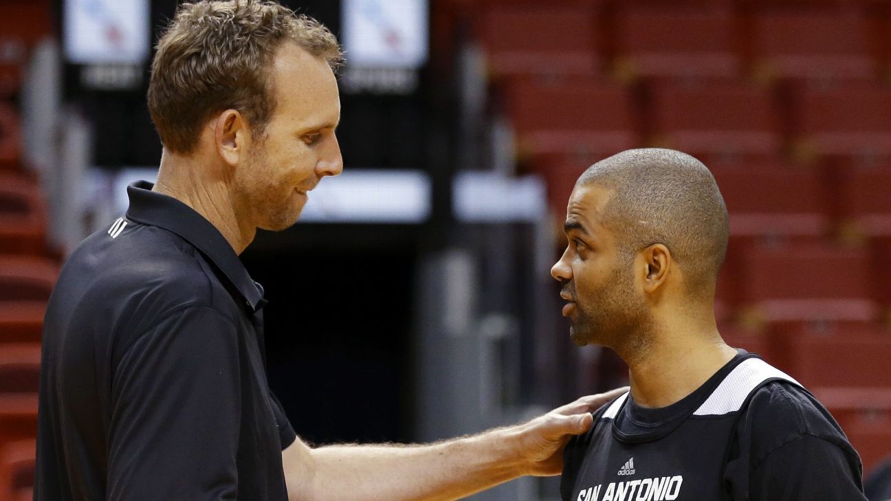 Brooklyn Nets General Manager Sean Marks speaks to reporters during a news  conference to introduce the Brooklyn Nets new NBA basketball draft picks at  the HSS Training Center, Friday, June 23, 2023