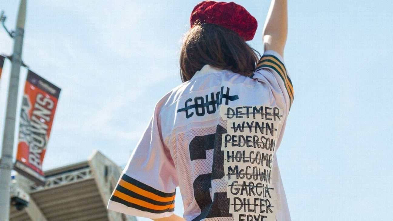 browns jersey with all qb names