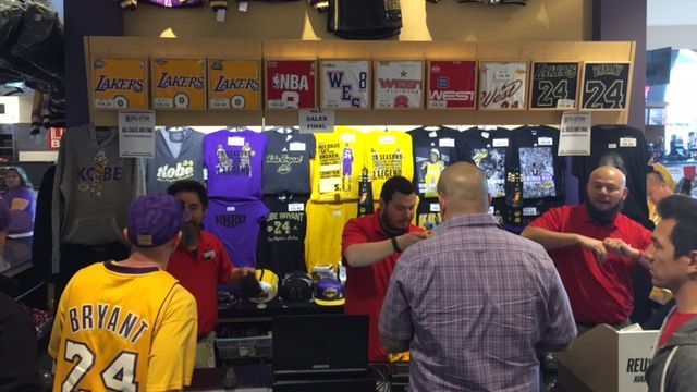 Lakers set record by selling $1.2 million worth of Kobe Bryant swag