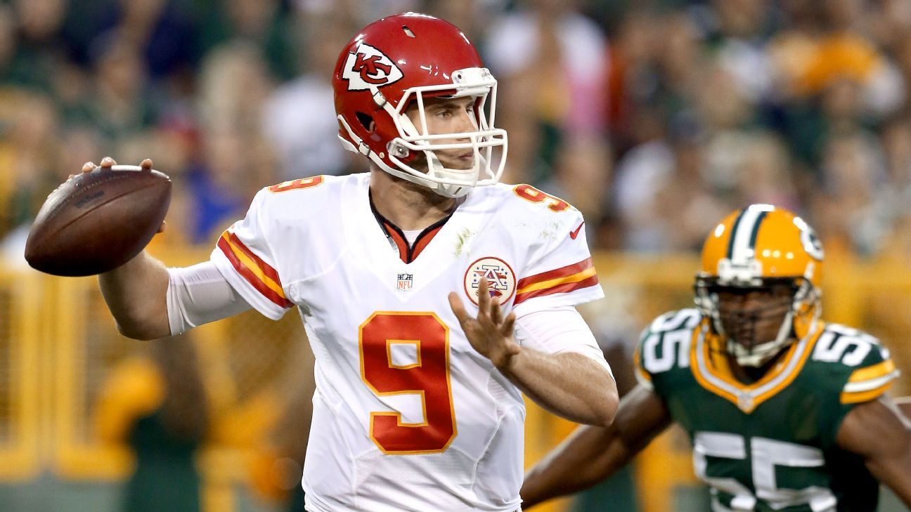 Tyler Bray (#9 Quarterback) Kansas City Chiefs.