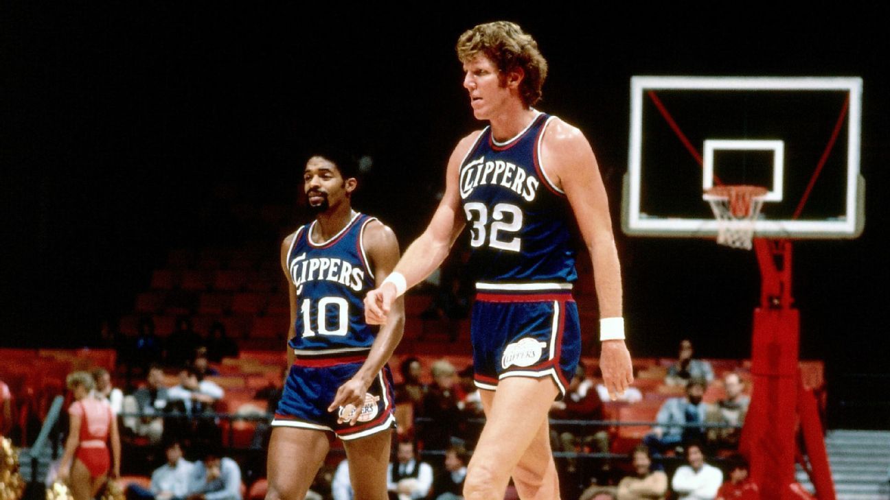 Portrait of San Diego Clippers Bill Walton casual with his family