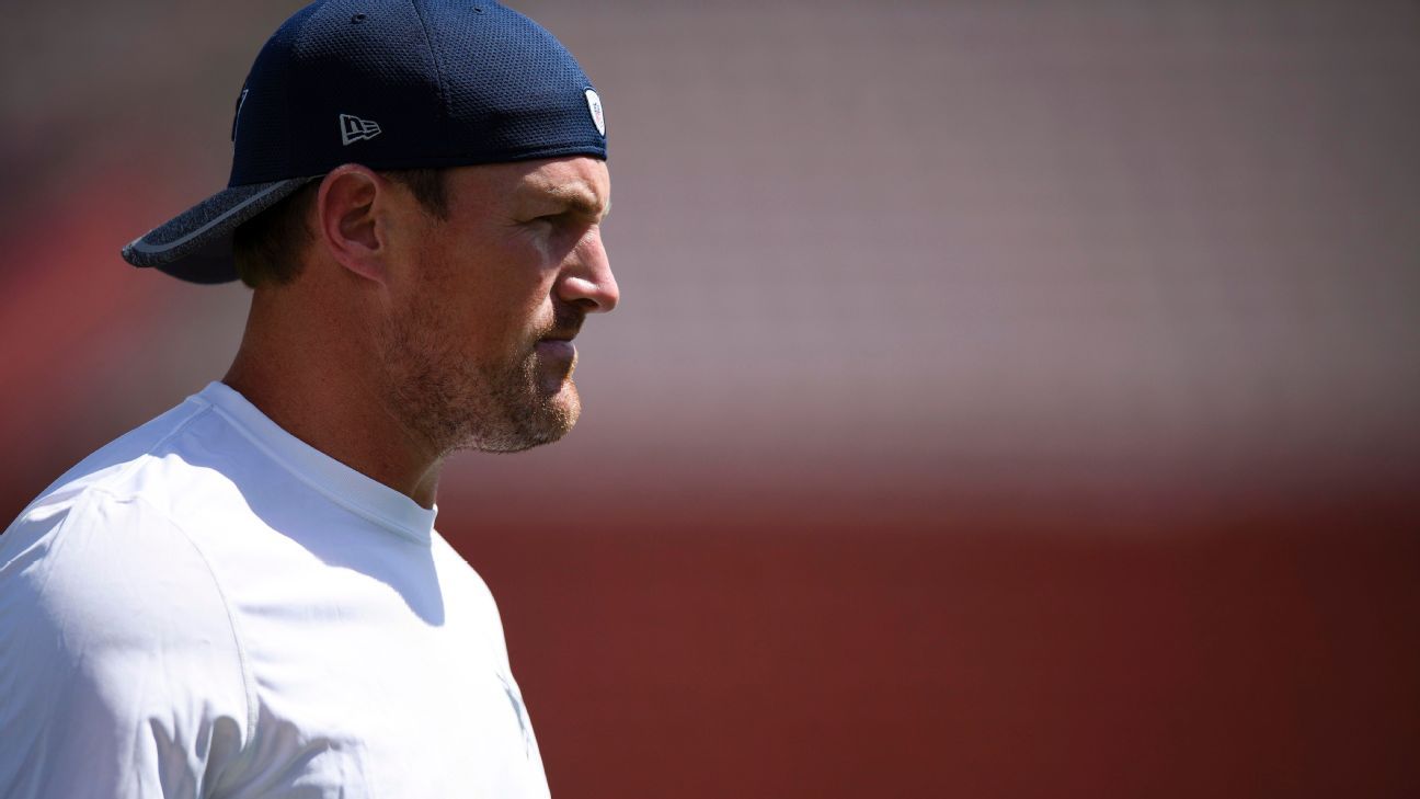 Now a Texas high school football coach, Jason Witten makes a difference on  and off the field