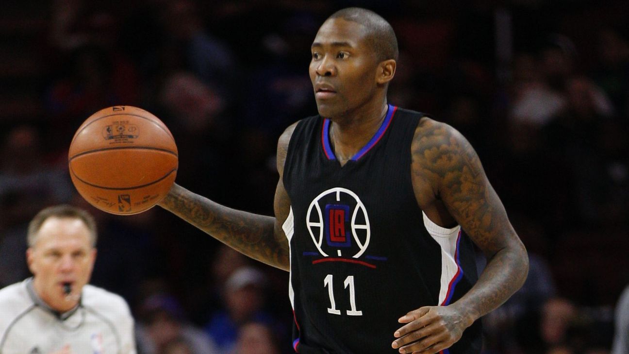 Jamal Crawford makes debut, leaves with injury