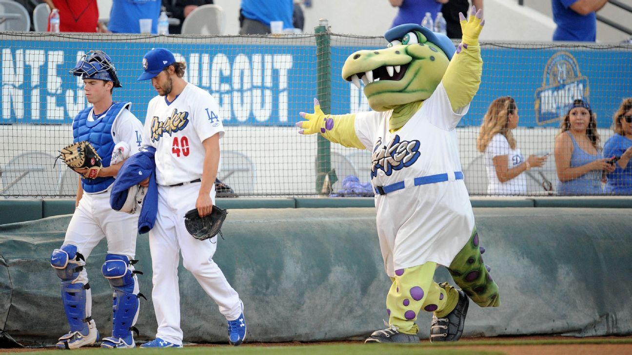 Clayton Kershaw Bobblehead Night, 05/30/2023