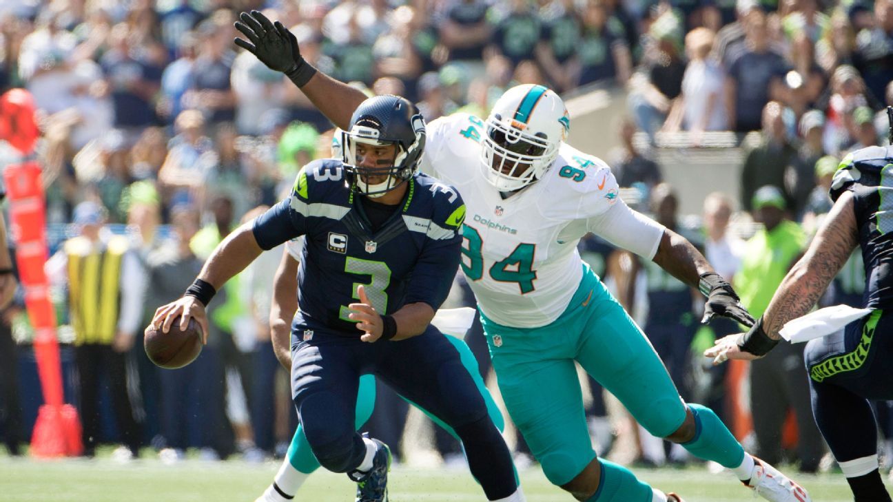 Seattle Seahawks Ex Cliff Avril Calls Out Denver Broncos QB Russell Wilson  Haters: 'It's Unreal!' - Sports Illustrated Seattle Seahawks News, Analysis  and More