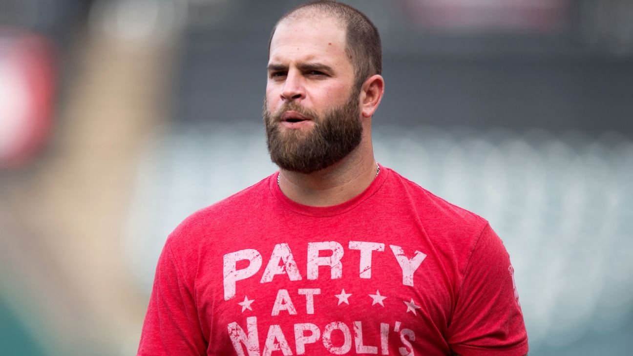 Nap time: Rangers, Mike Napoli finally reunited for 3rd stint