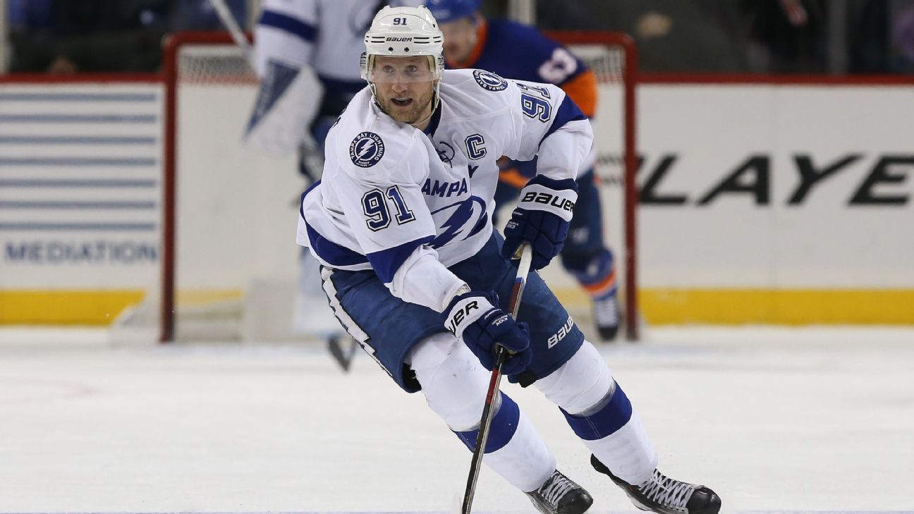 Lightning down Blackhawks but lose Steven Stamkos to injury - The Rink Live