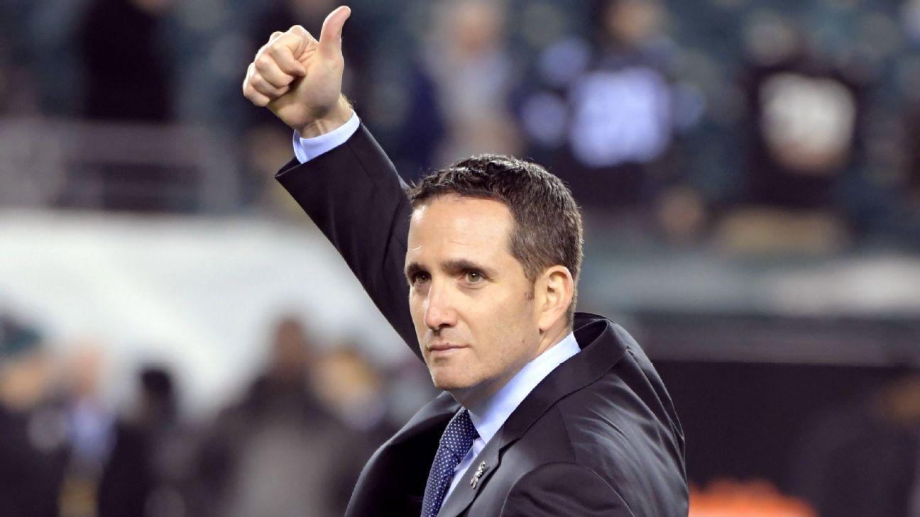 Philadelphia Eagles GM Howie Roseman signs 3-year extension, source confirms