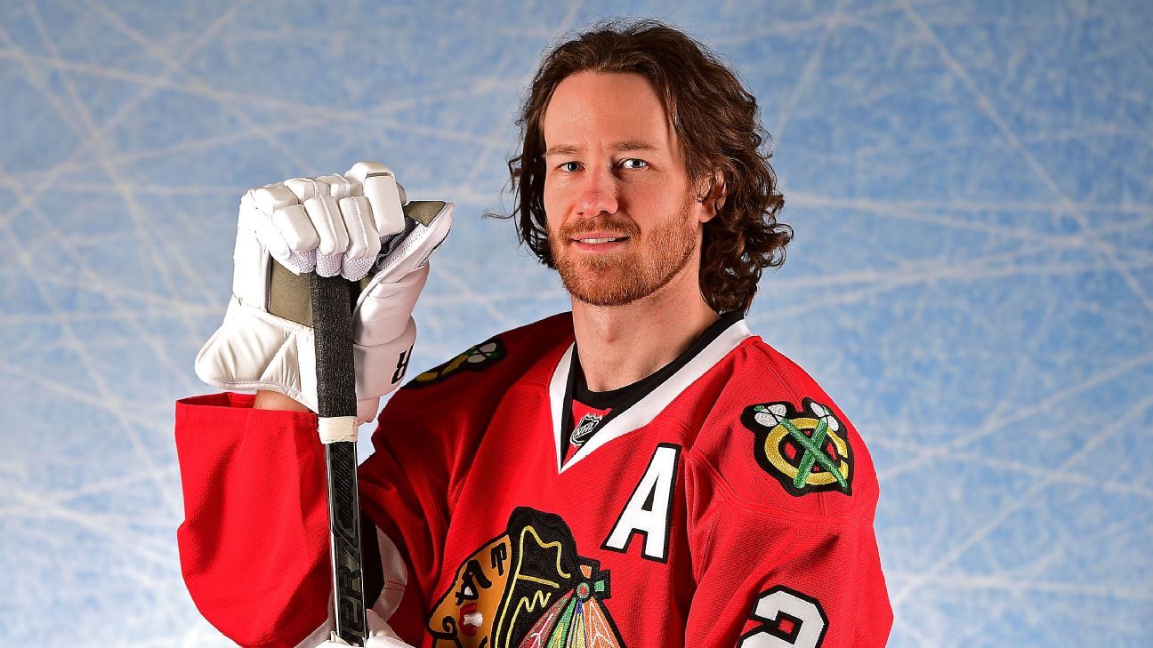 Duncan Keith's Baby Son Celebrates Chicago Blackhawks' Stanley Cup Win  (PHOTO)