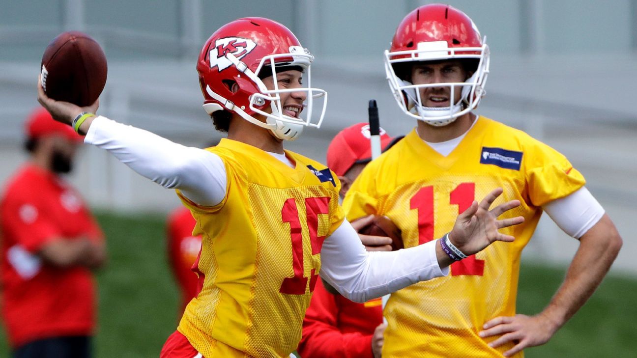 Patrick Mahomes y Alex Smith