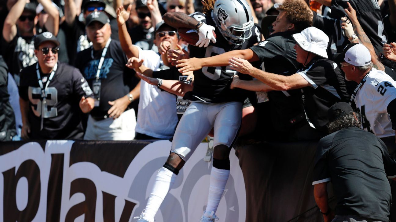 Oakland Raiders' Cordarrelle Patterson, Derek Carr on Todd Downing