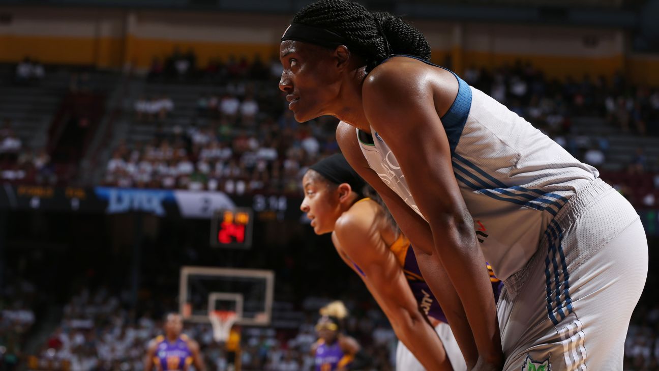 W at 25: One-on-one with Sylvia Fowles