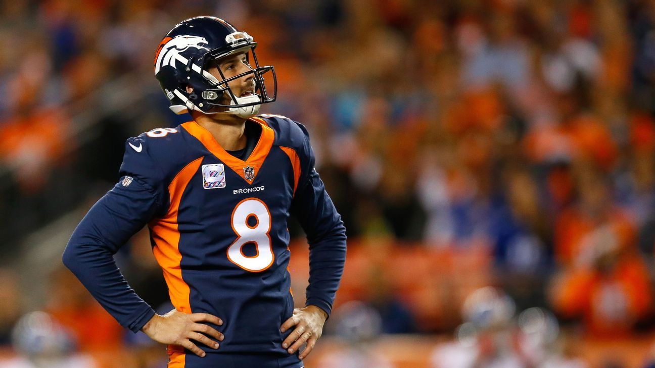 Denver Broncos place kicker Brandon McManus (8) kicks a field goal against  the Indianapolis Colts during