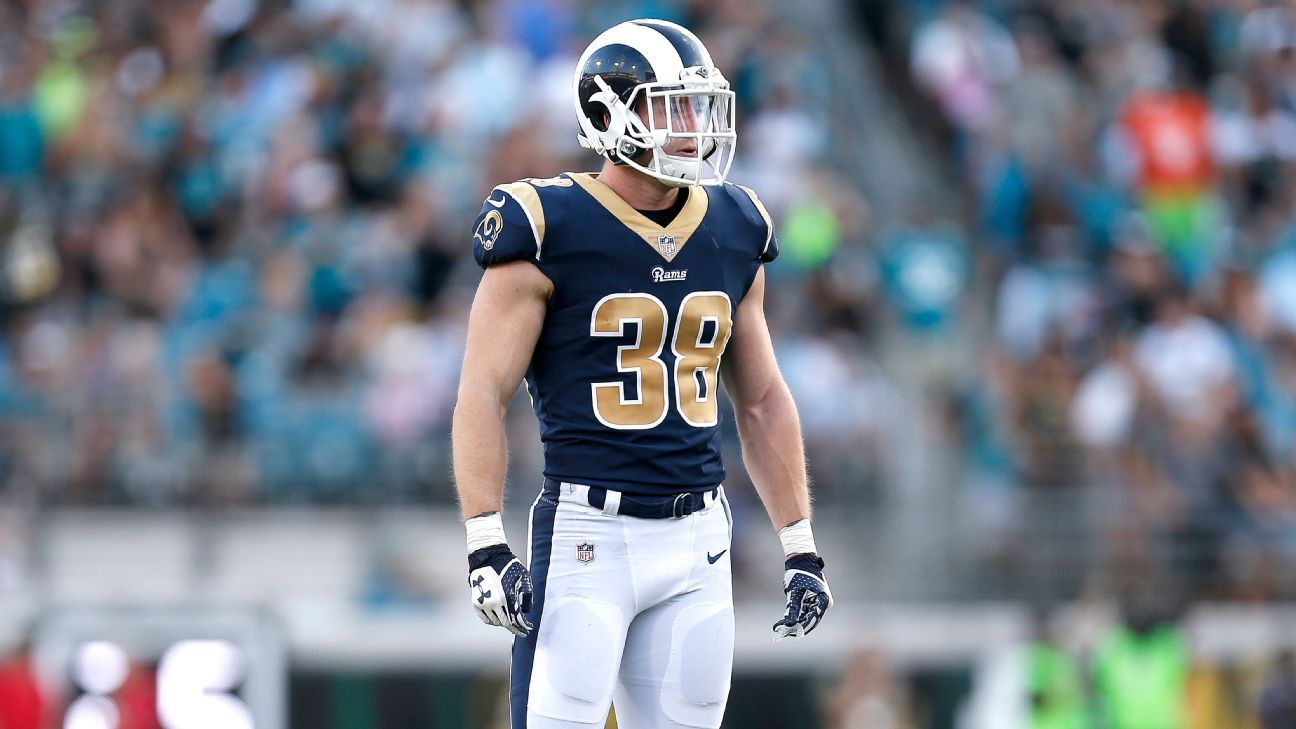 The Rams' uniforms are so mismatched it's like their jerseys got lost in the  wash 