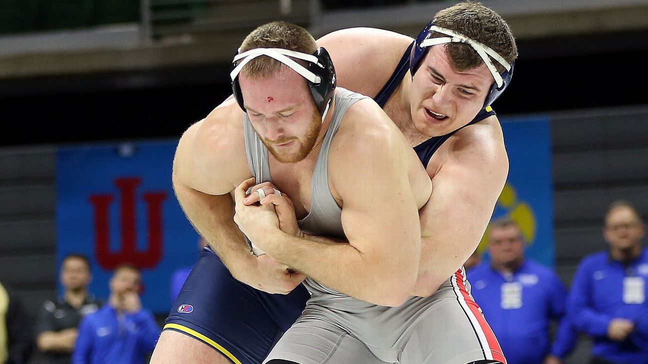 Michigan's Adam Coon and Ohio State's Kyle Snyder headed ... - 1296 x 729 jpeg 135kB