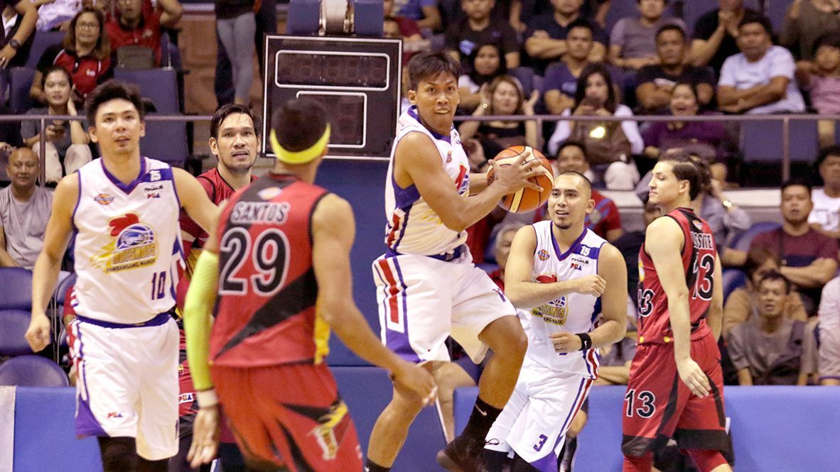 Magnolia erases 20-point deficit to topple San Miguel in Game 1