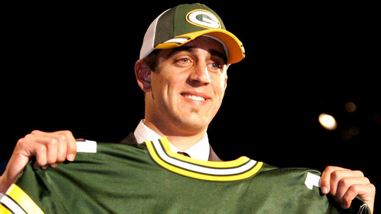 Aaron Rodgers' draft-day recollections: Frustration and a 