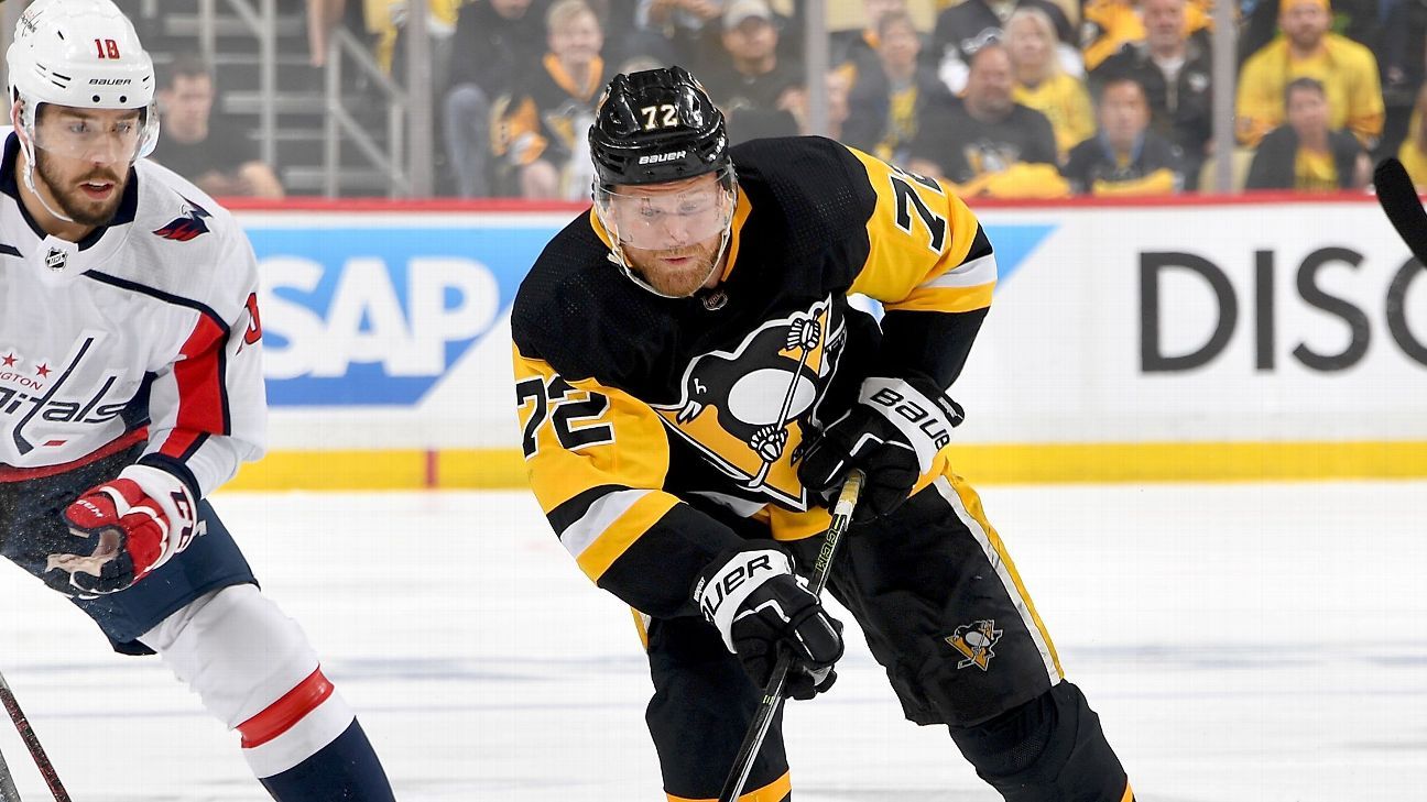 Panthers deal Mike Matheson to Penguins for Patric Hornqvist