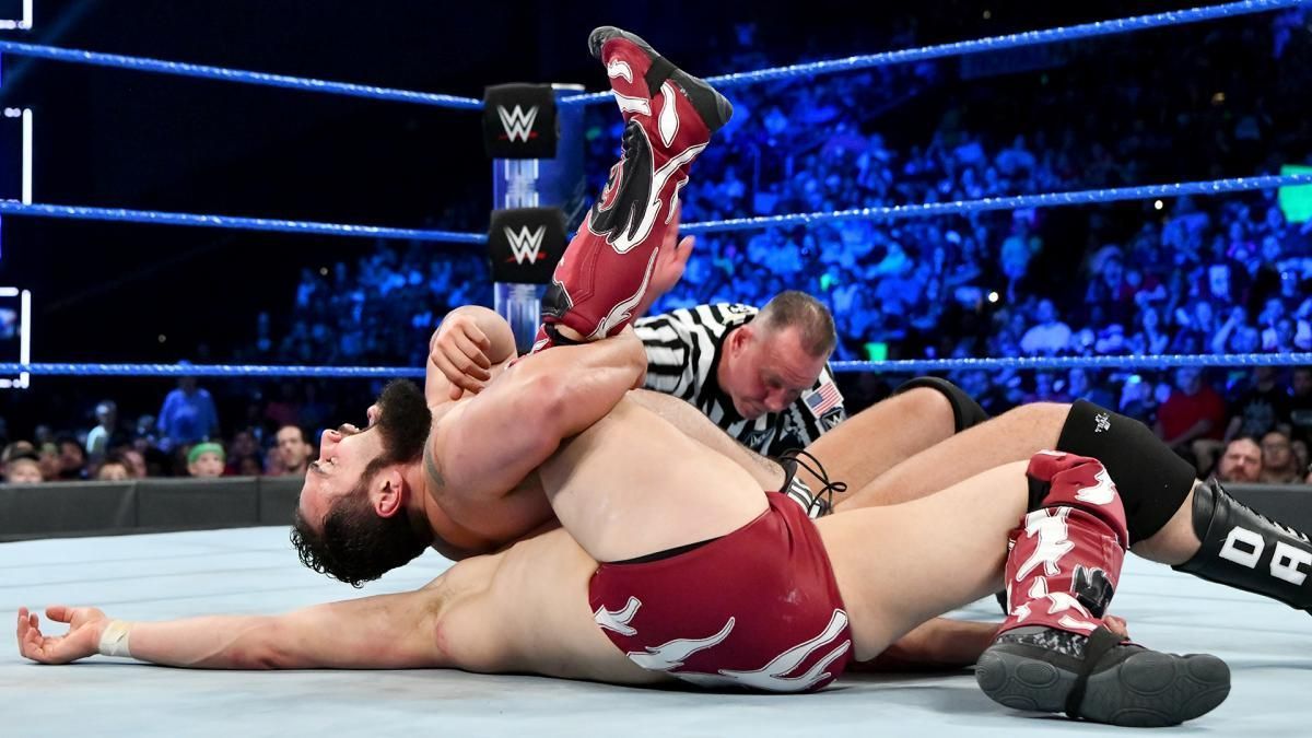 WWE Smackdown Results: Shinsuke Nakamura delivers 'low blow' to