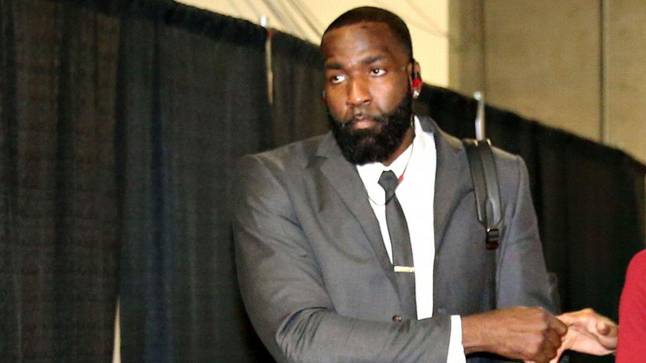 Report: Warriors not happy with Kendrick Perkins' 'dangerous' bench  incident with Stephen Curry