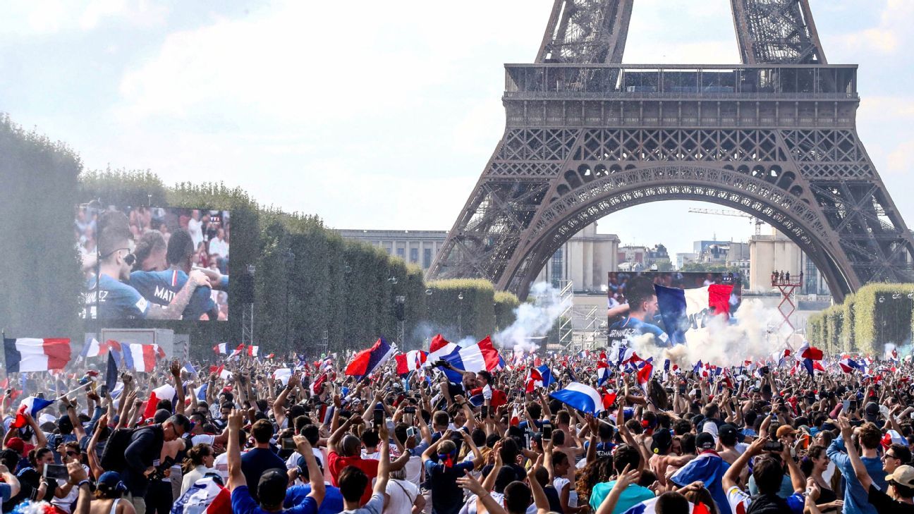 Tens of thousands of France fans celebrate World Cup at ChampsElysees