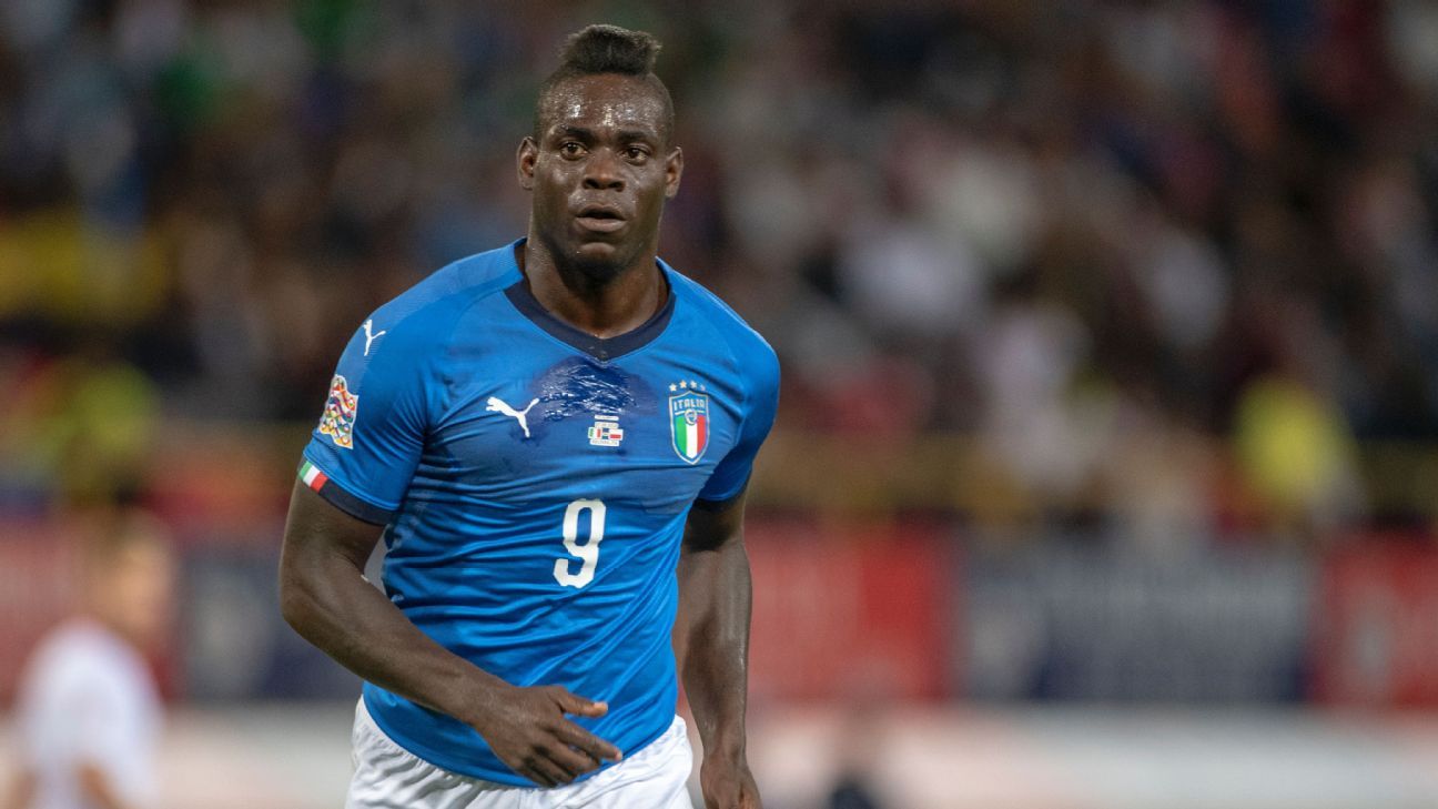 Italy's Mario Balotelli loses spot as coach Roberto ...