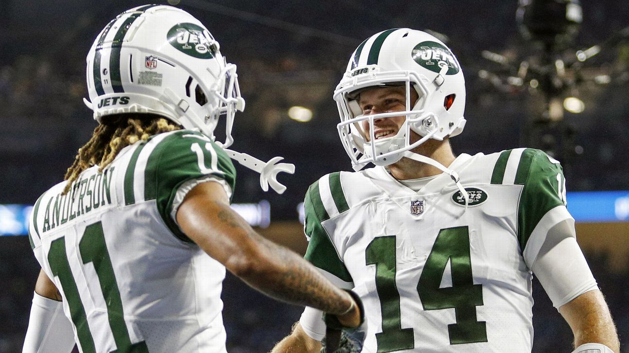 Sam Darnold, New York Jets fall in miserable fashion to the Miami