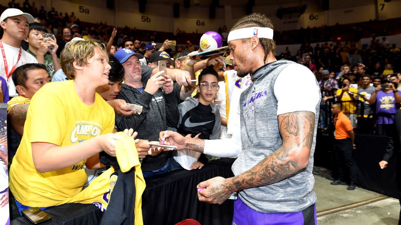 Michael Beasley does the most Michael Beasley thing ever by wearing wrong  shorts to game, This is the Loop